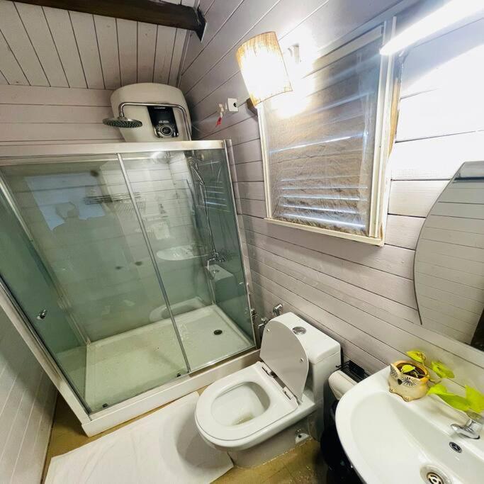 Waterrock Stays The Mango Tree Chalet Пюн Екстериор снимка