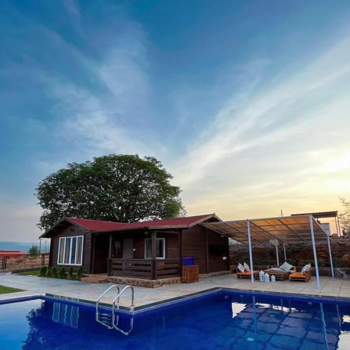Waterrock Stays The Mango Tree Chalet Пюн Екстериор снимка